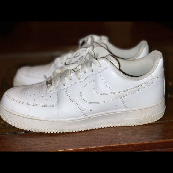 Air Force 1 - Picture 10 of 11